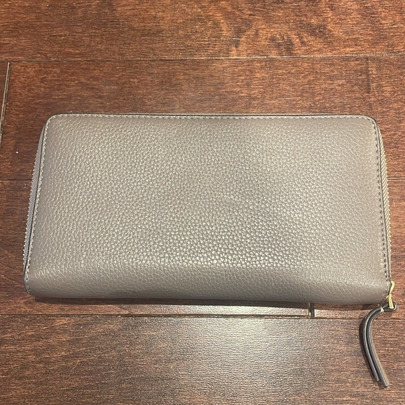 Tory Burch Wallet - Picture 2 of 5